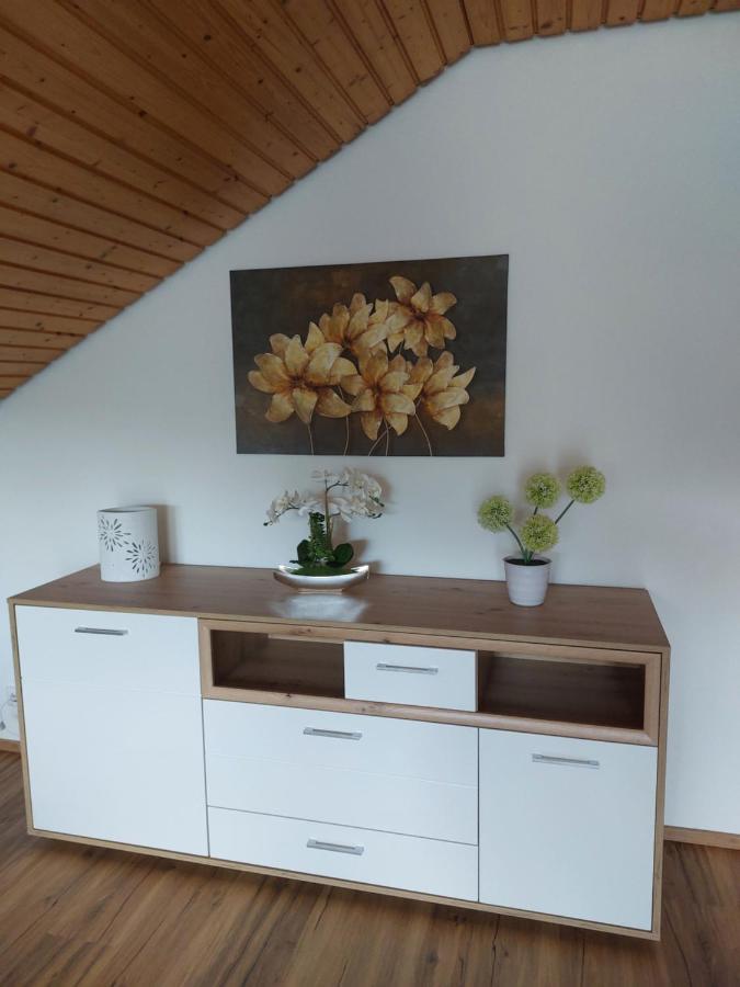 Moderne Ferienwohnung - Neu Renoviert - Ruhige Lage Waldachtal Exterior photo